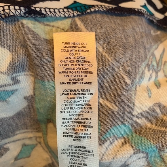 Chico’s light jacket, Greens, blues & white pattern Size1 #079 - Picture 5 of 9